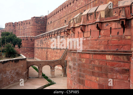 Fort rouge, murs (1565-1573), Agra, Inde Banque D'Images