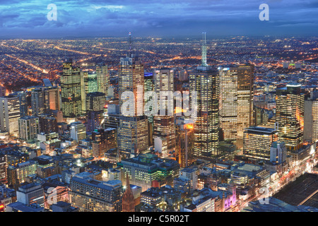 Toits de Melbourne de l'Eureka Skydeck 88 à la tombée de l'Australie Banque D'Images