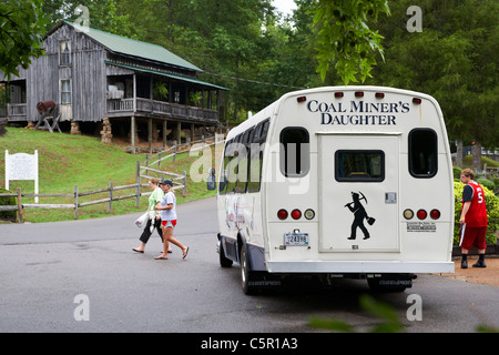 Les touristes visite guidée sur Loretta Lynn dude ranch hurricane mills tennessee usa Banque D'Images