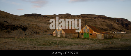 Cabanes en tôle ondulée en Islande Banque D'Images