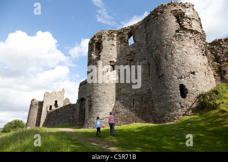 Le château normand à Llansteffan dans Carmarthenshire, Pays de Galles. Banque D'Images