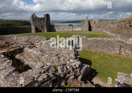 Le château normand à Llansteffan dans Carmarthenshire, Pays de Galles. Banque D'Images