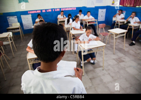 Middle School à Canton La Junta, Comalapa Chalatenango, El Salvador Banque D'Images