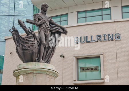Statue de l'amiral Horatio Nelson à l'centre commercial Bull Ring, Birmingham, Angleterre Banque D'Images