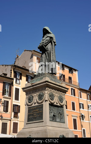 Italie, Rome, Campo de' Fiori, Giordano Bruno Banque D'Images