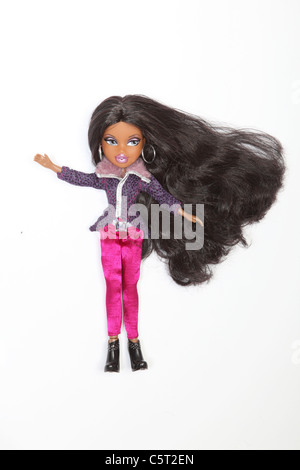 Bratz poupée avec de longs cheveux noirs, Lydia. Banque D'Images