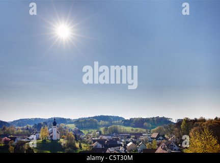 L'Allemagne, la Bavière, la Franconie, Haute-Franconie, la Suisse franconienne, Obertrubach, Baernfels, vue de la ville Banque D'Images