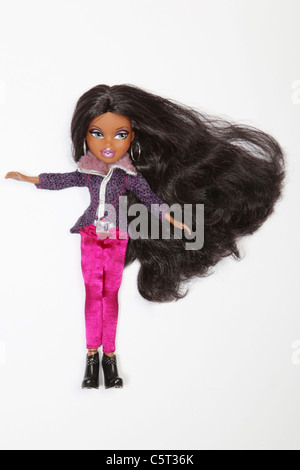 Bratz poupée avec de longs cheveux noirs , Lydia. Banque D'Images