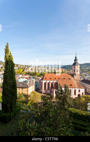 Allemagne, Bade-Wurtemberg, Baden-Baden, Forêt Noire, vue de l'église collégiale à Cityscape Banque D'Images