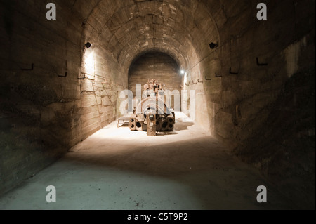 Tunnel dans La Coupole musée de la seconde guerre mondiale dans le nord de la France Banque D'Images