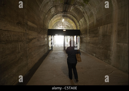 Tunnel dans La Coupole musée de la seconde guerre mondiale dans le nord de la France à Helfault, près de St Omer Banque D'Images