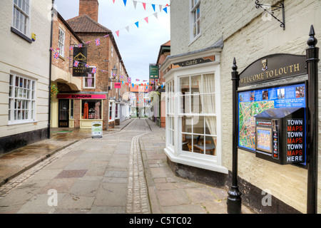 De Louth, Lincolnshire, nouvelle rue avec banderoles et drapeaux sur la route, Louth Louth Lincolnshire UK, UK, Louth Louth Lincolnshire, centre-ville, villages Banque D'Images