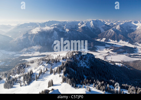 L'Allemagne du Sud, Orange, voir des alpes européennes à partir de la montagne Wendelstein Banque D'Images