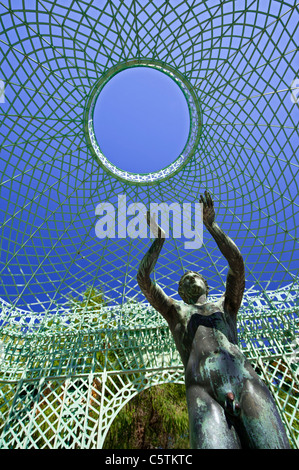 Statue dans les jardins au Château de Sans Souci à Potsdam, Allemagne Banque D'Images