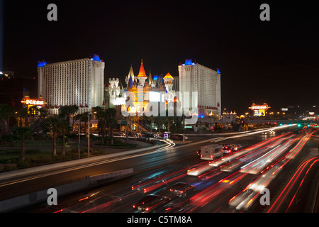 USA, Las Vegas, l'Excalibur Hotel and Casino dans la nuit Banque D'Images