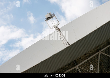 Le radiotélescope Lovell à l'Observatoire Jodrell Bank Centre pour l'astrophysique à l'observatoire de Jodrell Bank dans le Cheshire. Banque D'Images