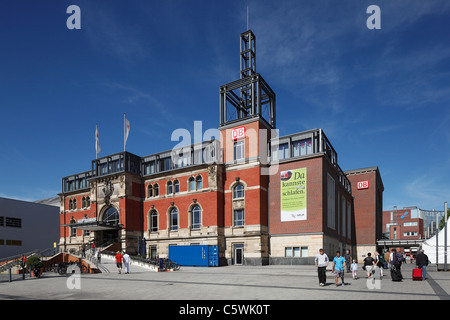 Bahnhofsgebaeude vom Hauptbahnhof de Kiel, Kieler Foerde, Ostsee, Schleswig-Holstein Banque D'Images