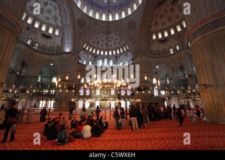 Intérieur de la Mosquée Sultan Ahmed (Mosquée Bleue) à Istanbul, Turquie Banque D'Images