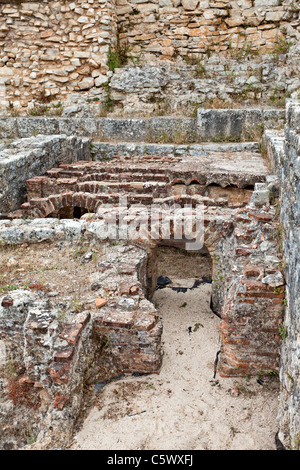 Hypocauste des thermes de la paroi (Thermae) à Conimbriga, le mieux conservé des ruines de la ville romaine au Portugal. Banque D'Images