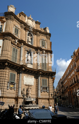 Les Quattro Canti à Palerme Banque D'Images