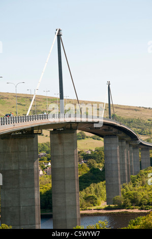 Erskine Bridge traverse sur la Clyde près de Glasgow. Banque D'Images