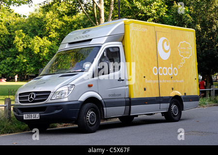 Livraison Ocado Highbury London England UK van Banque D'Images