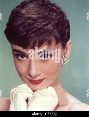 AUDREY HEPBURN (1929-1993) actrice née à belge en 1954 tout en rendant le film Sabrina juste Banque D'Images