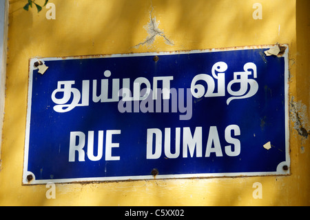 Panneau de Rue Rue Dumas Quartier Français Pondicherry Tamil Nadu Inde du Sud Banque D'Images