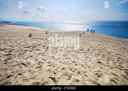 Voir à partir de la Dune du Pilat (aka Dune du Pyla) par Arcachon, France, la plus grande dune de sable en Europe : 107 m de haut et 3 km de long. Banque D'Images