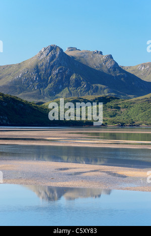 Ben loyal et la langue maternelle de Kyle, près de langue, Sutherland, Highland, Scotland, UK. Banque D'Images