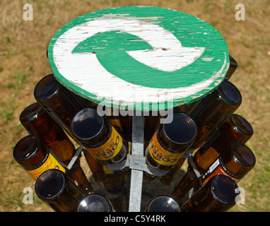 Une pile de bouteilles de bière blonde Coreff Bretagne, FR Banque D'Images