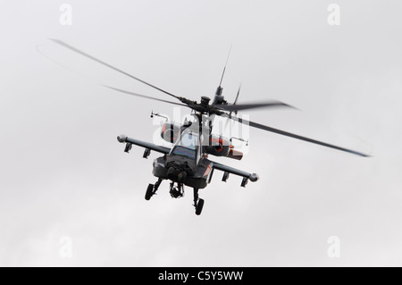 Boeing AH-64D Apache Hélicoptère d'attaque Q-17 de la Force aérienne néerlandaise Gilze-Rijen affiche en 2011 Air Tattoo Banque D'Images