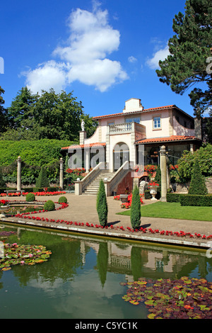 Les grands jardins italiens et Villa à Compton Acres Dorset Angleterre Banque D'Images