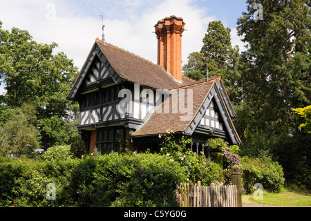 New North Lodge à Madresfield Court, maison ancestrale de la famille Lygon et Earls, Beauchamp, Malvern Worcestershire. Banque D'Images