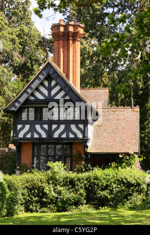 New North Lodge à Madresfield Court, maison ancestrale de la famille Lygon et Earls, Beauchamp, Malvern Worcestershire. Banque D'Images