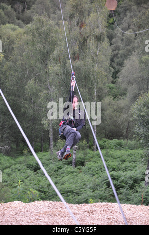 Go Ape au prévôt Forest Lodge Trossachs, Ecosse, Royaume-Uni Banque D'Images