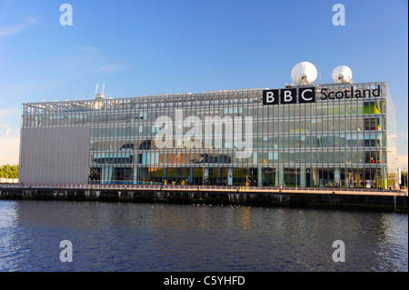 BBC Scotland siège à Glasgow par la rivière Clyde Banque D'Images