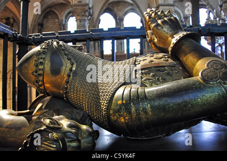 Edward Plantagenet (le Prince Noir) tombe, la Cathédrale de Canterbury, Canterbury, ville de Canterbury, Kent, England, United Kingdom Banque D'Images