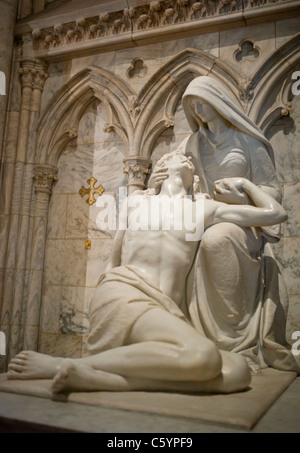 William Ordway Partiridge "Pieta' Sculpture Banque D'Images