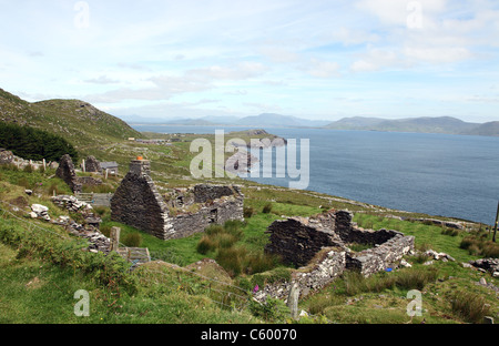 Village irlandais abandonné en 1790, la baie de Ballinskelligs, Irlande Banque D'Images