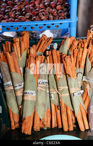 Épices à Sir Selwyn Clarke market sur Market Street, Victoria, Mahe, Seychelles, océan Indien, Afrique Banque D'Images