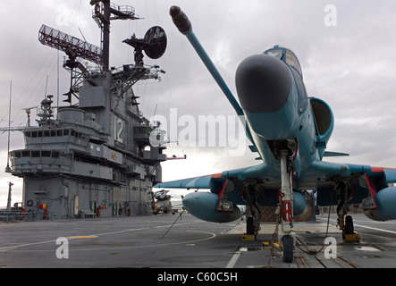 Douglass A4 skyhawk sur USS Hornet Banque D'Images