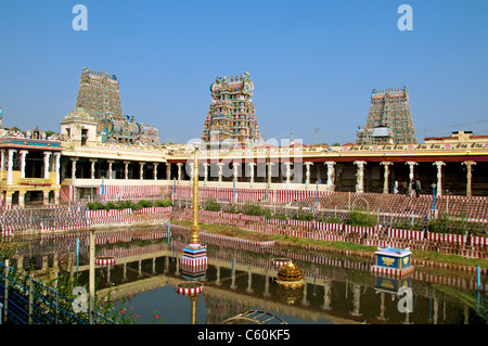 Avis de Theppakulam Sri Meenakshi Temple Madurai Tamil Nadu Inde du Sud Banque D'Images