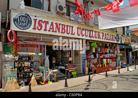 Vieille ville Ayavalik Bazar Marché Turquie Turc Banque D'Images