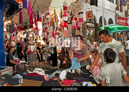 Vêtements Mode Ayavalik Bazar Marché Turquie Turc Banque D'Images