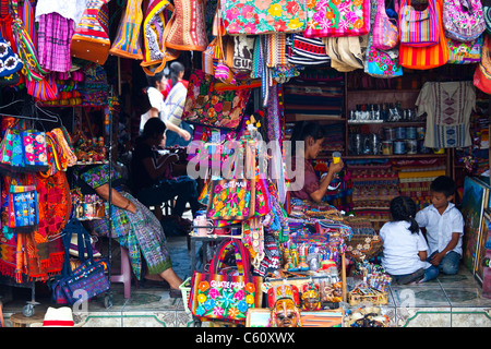 Mercado de Artesanias, Marché des artisans, Antigua, Guatemala Banque D'Images