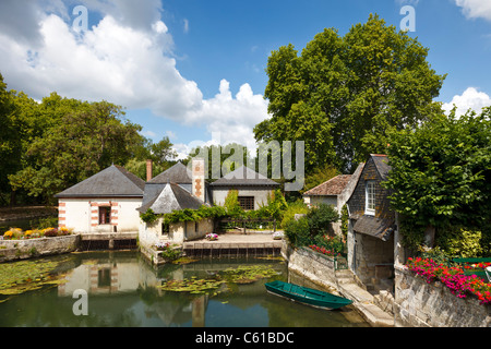 Loire, France - Boat House sur la rivière Indre à Azay-le-Rideau, Indre et Loire, Europe Banque D'Images