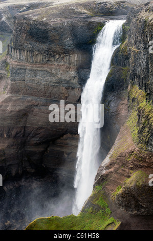 Détail de Haifoss - cascade de 122 mètres de hauteur - deuxième plus haute d'Islande Banque D'Images