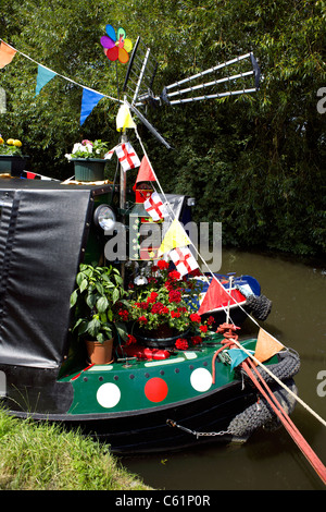 Décorée dans un grand classique à la navigation intérieure 2011 Festival, à Burton on Trent, England, UK, FR, Grand, Grande-Bretagne, Banque D'Images