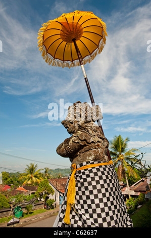 Dieu hindou sur les principales étapes à Kehen Temple à Bali, Indonésie Banque D'Images